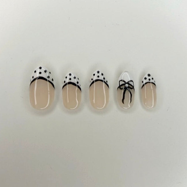 Polka Dots & Bows Nails